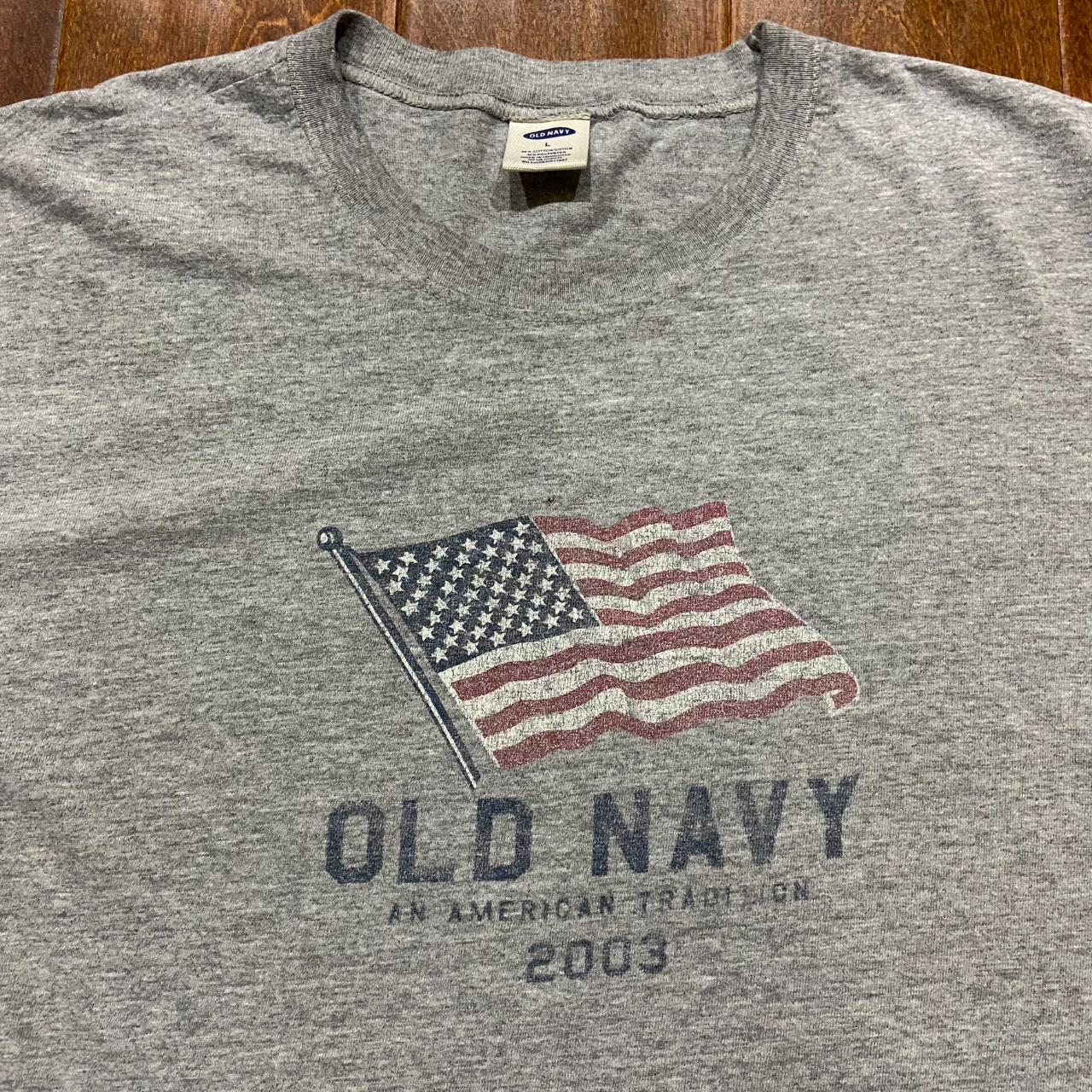 2001 Old Navy USA Graphic tee Super clean y2k old - Depop