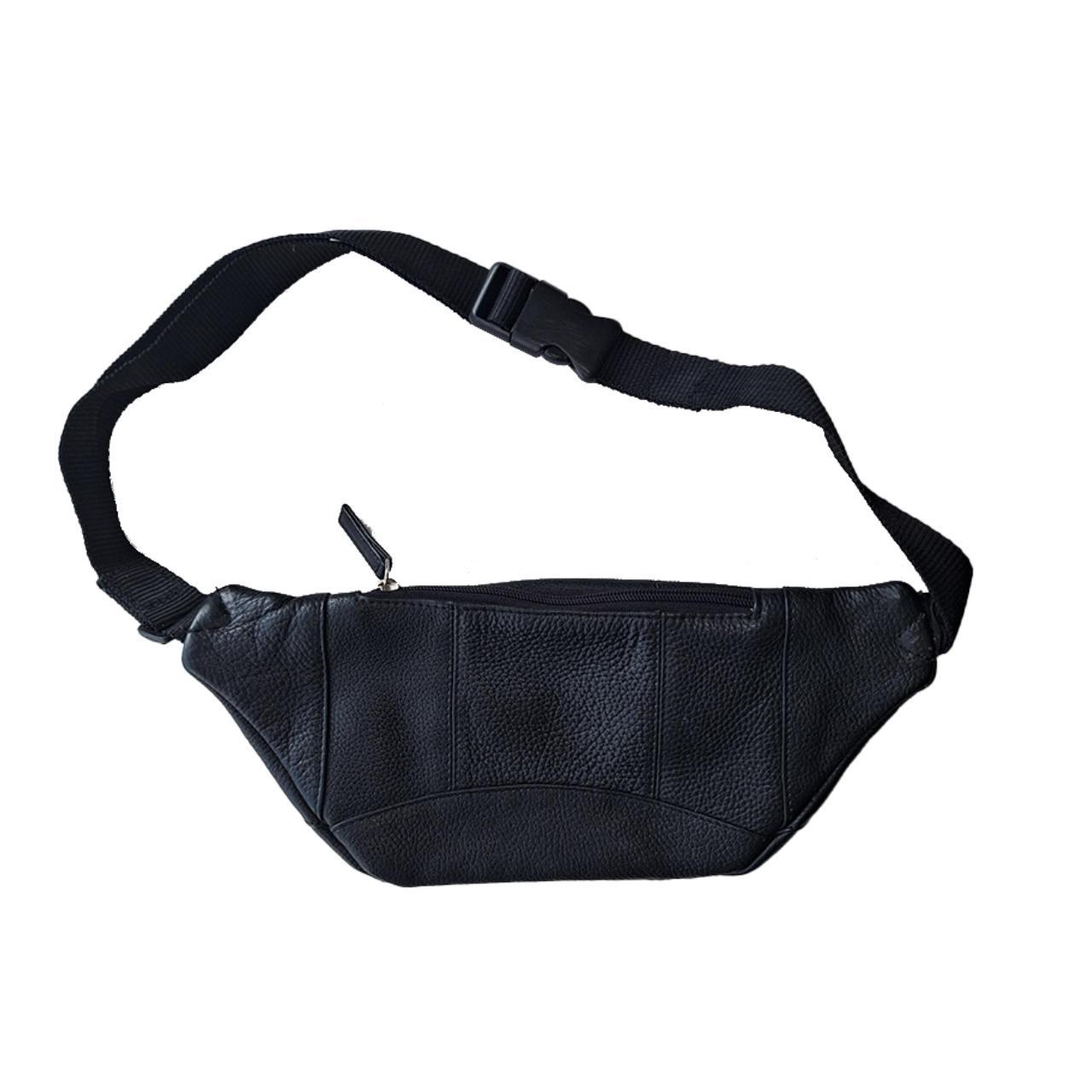 Men's Vintage Leather Belt Bag / Bum Bag. Large... Depop