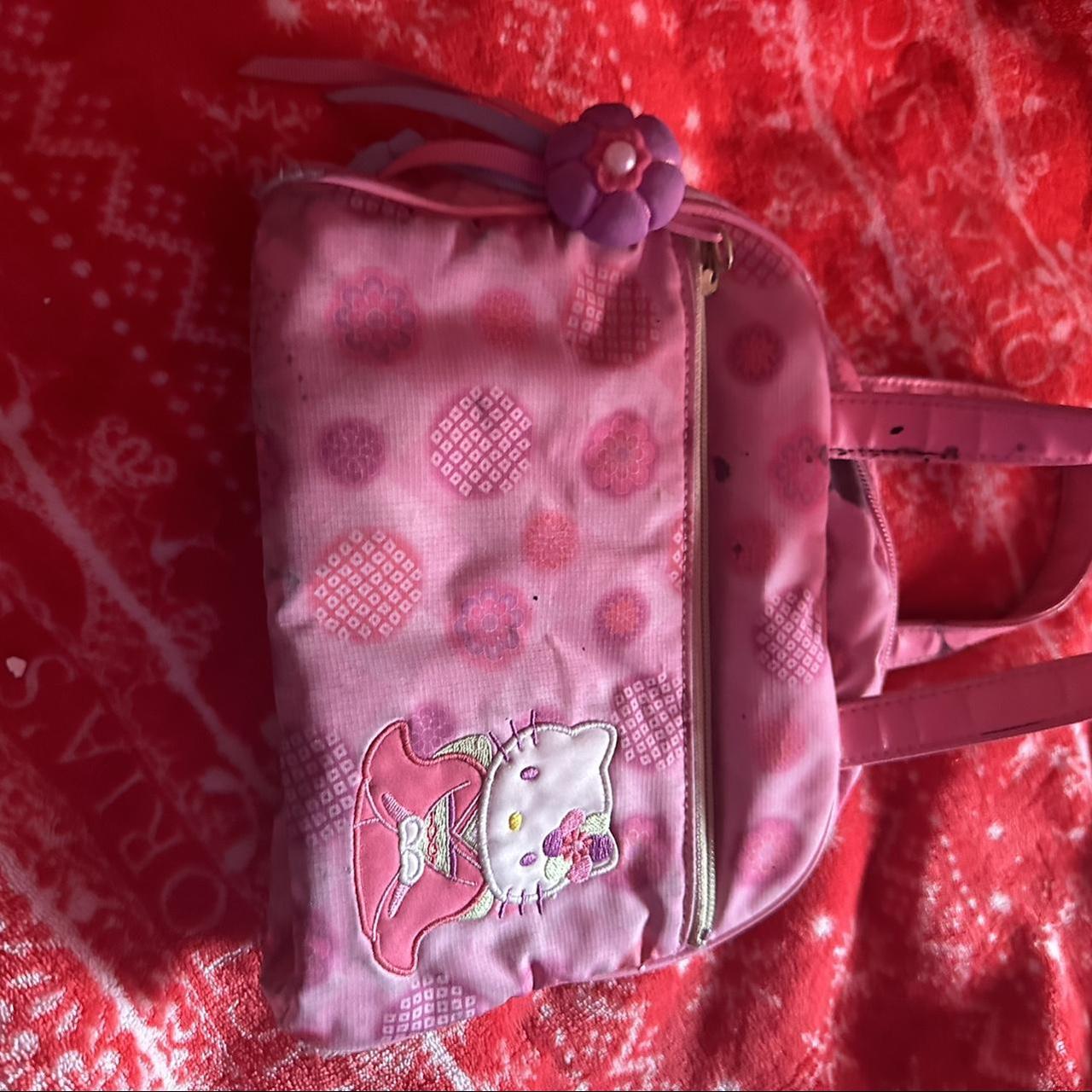 Hello kitty small pink purse !!#hellokittypurse... - Depop