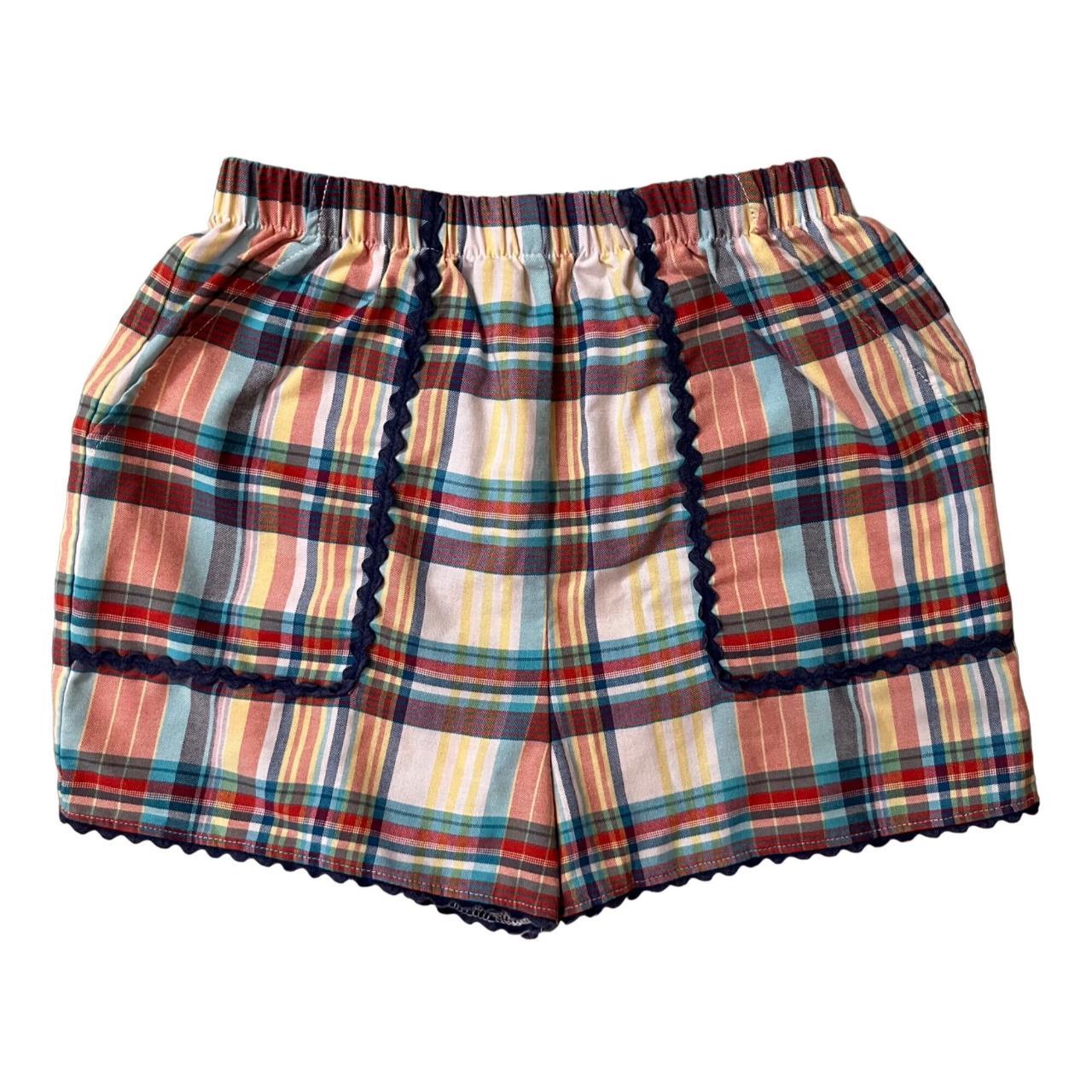 These girl’s sweet plaid shorts are by Kelly Kids... - Depop