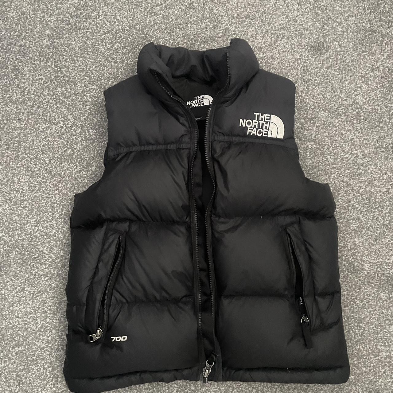 junior medium north face body warmer Depop