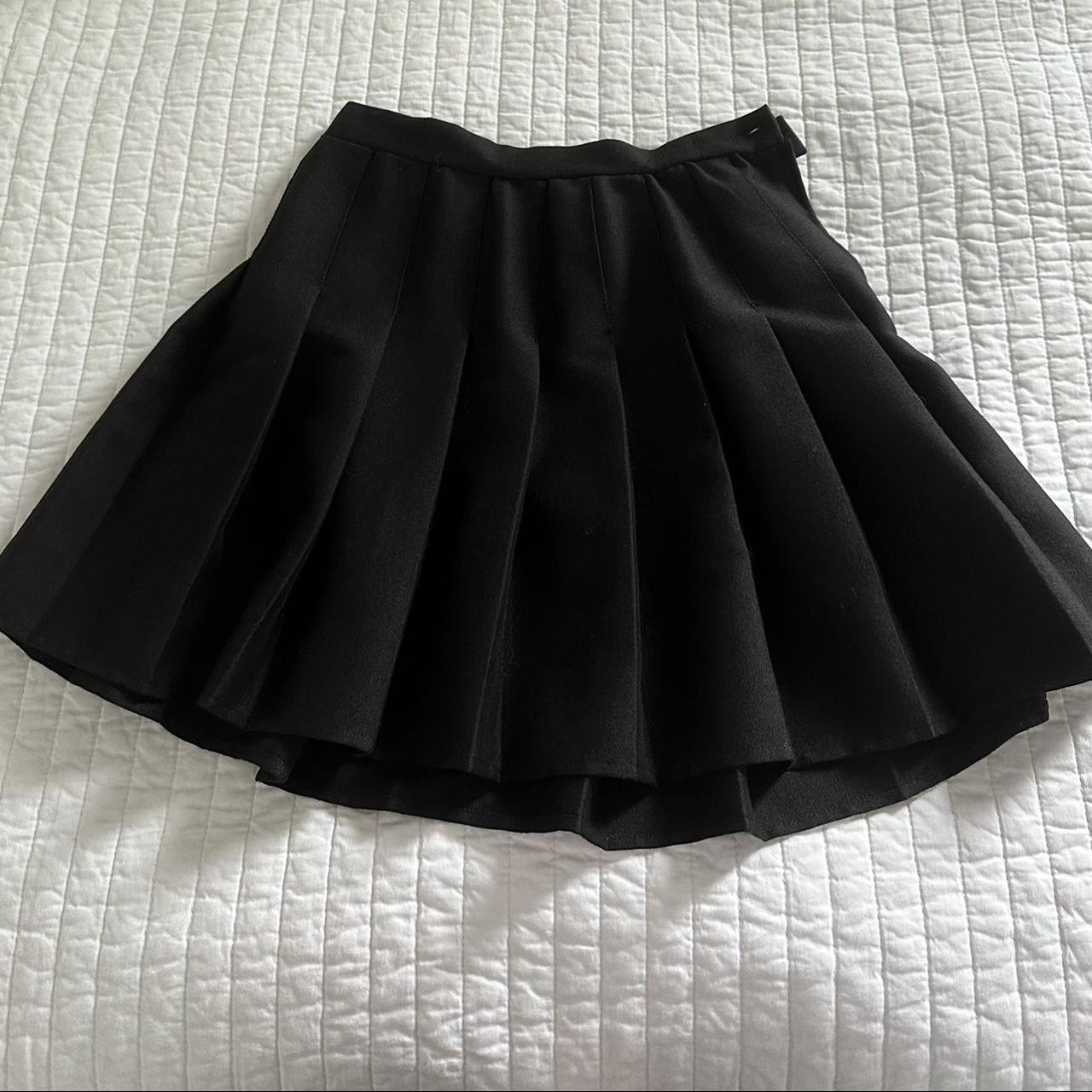 Black pleated tennis skirt 🫶 - Depop