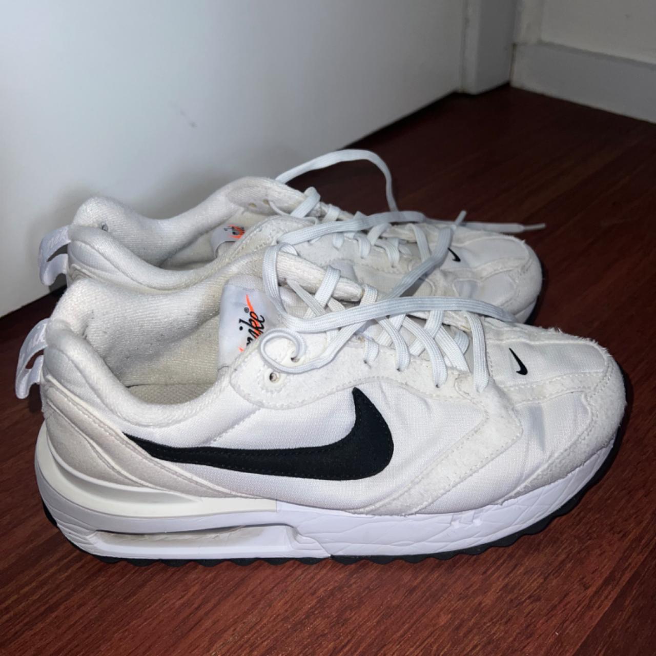 elverys nike womens runners