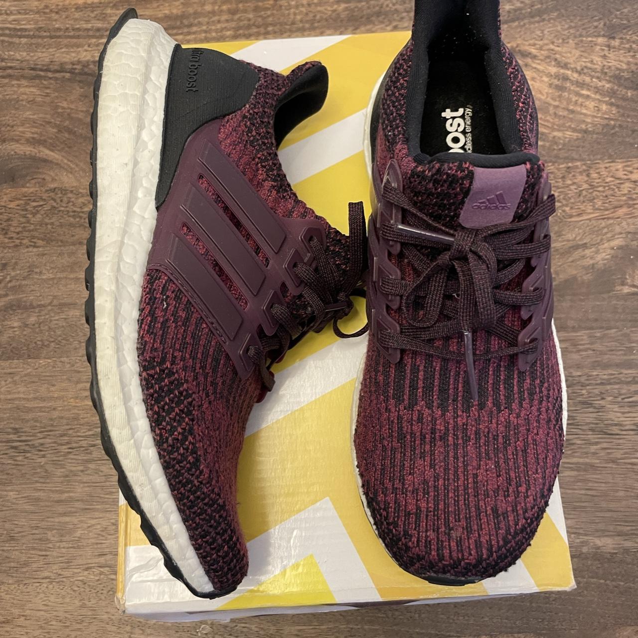 Ultra boost deep burgundy on outlet feet