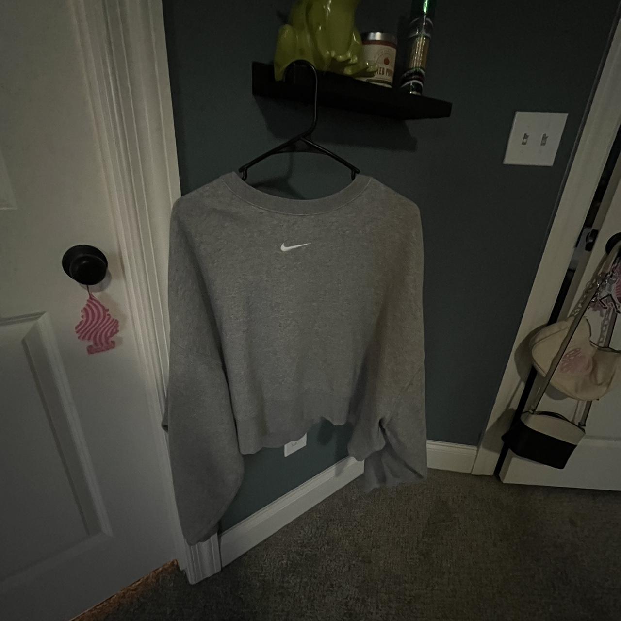 nike grey women's sweatshirt