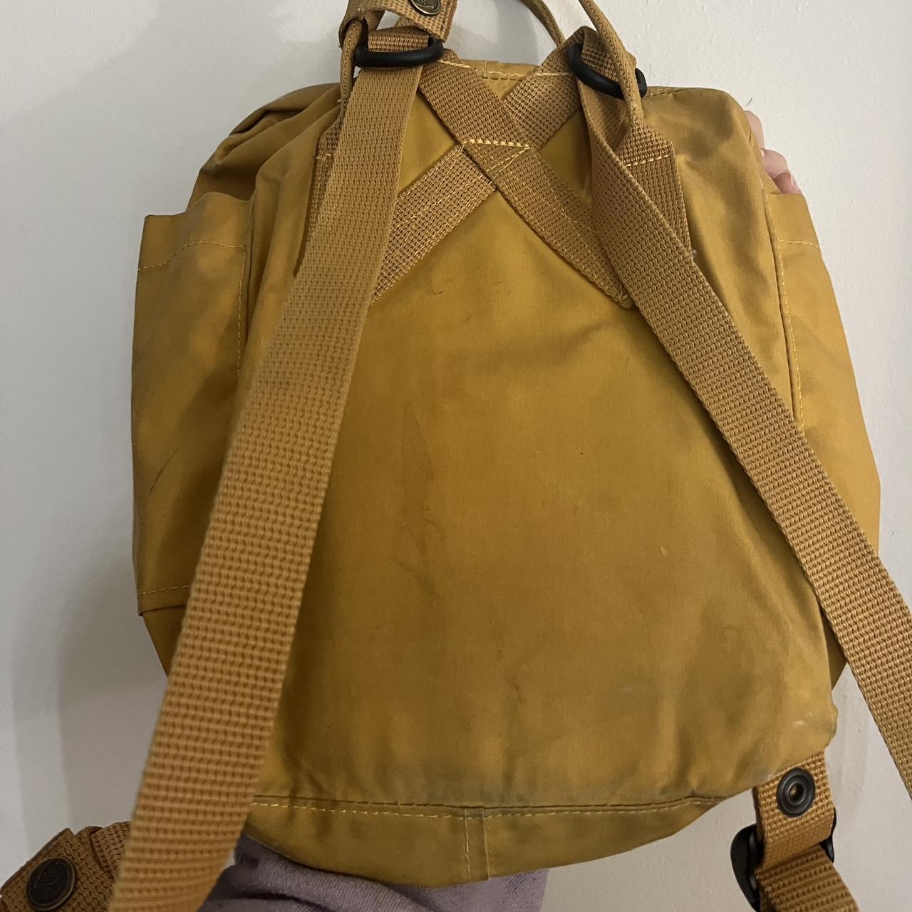 Fjällräven Women's Yellow Bag (3)