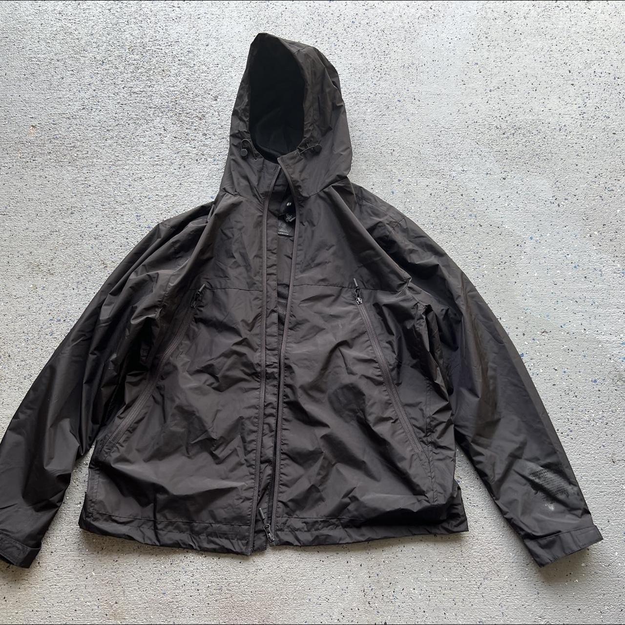 Windbreaker rain jacket Size xL fits like an... - Depop