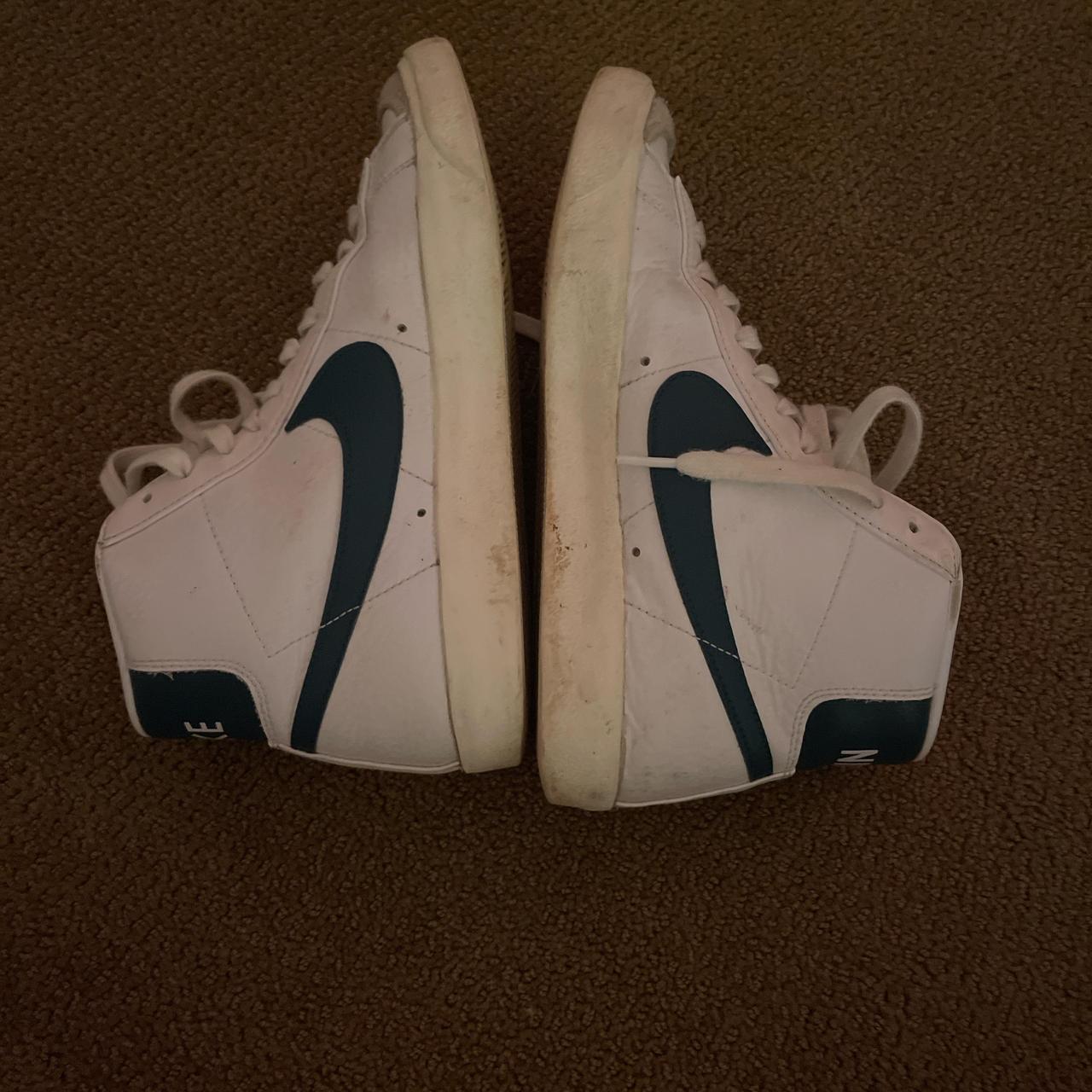 mens black and white nikes