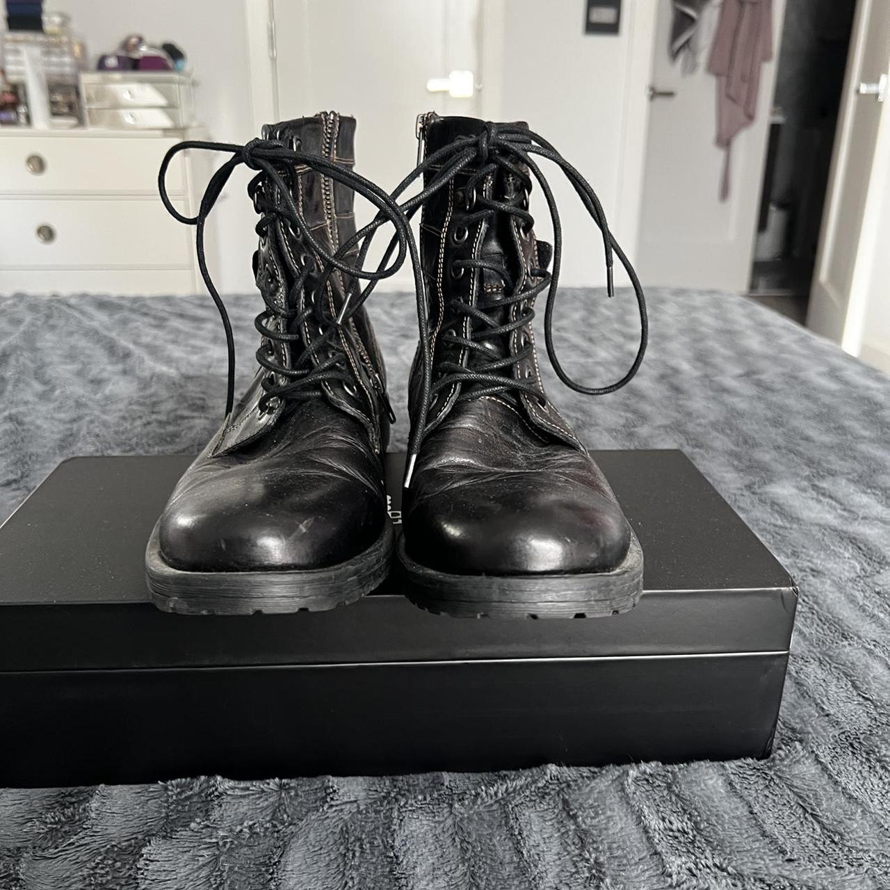 Aston Grey Rockcastle 2 Genuine Leather Black Zip