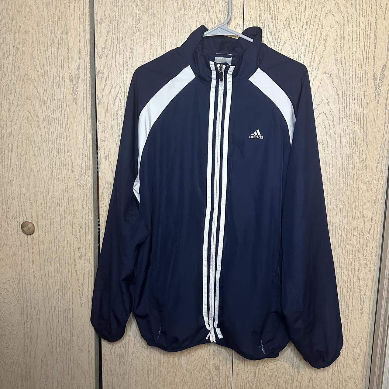 item listed by loominousthrifter
