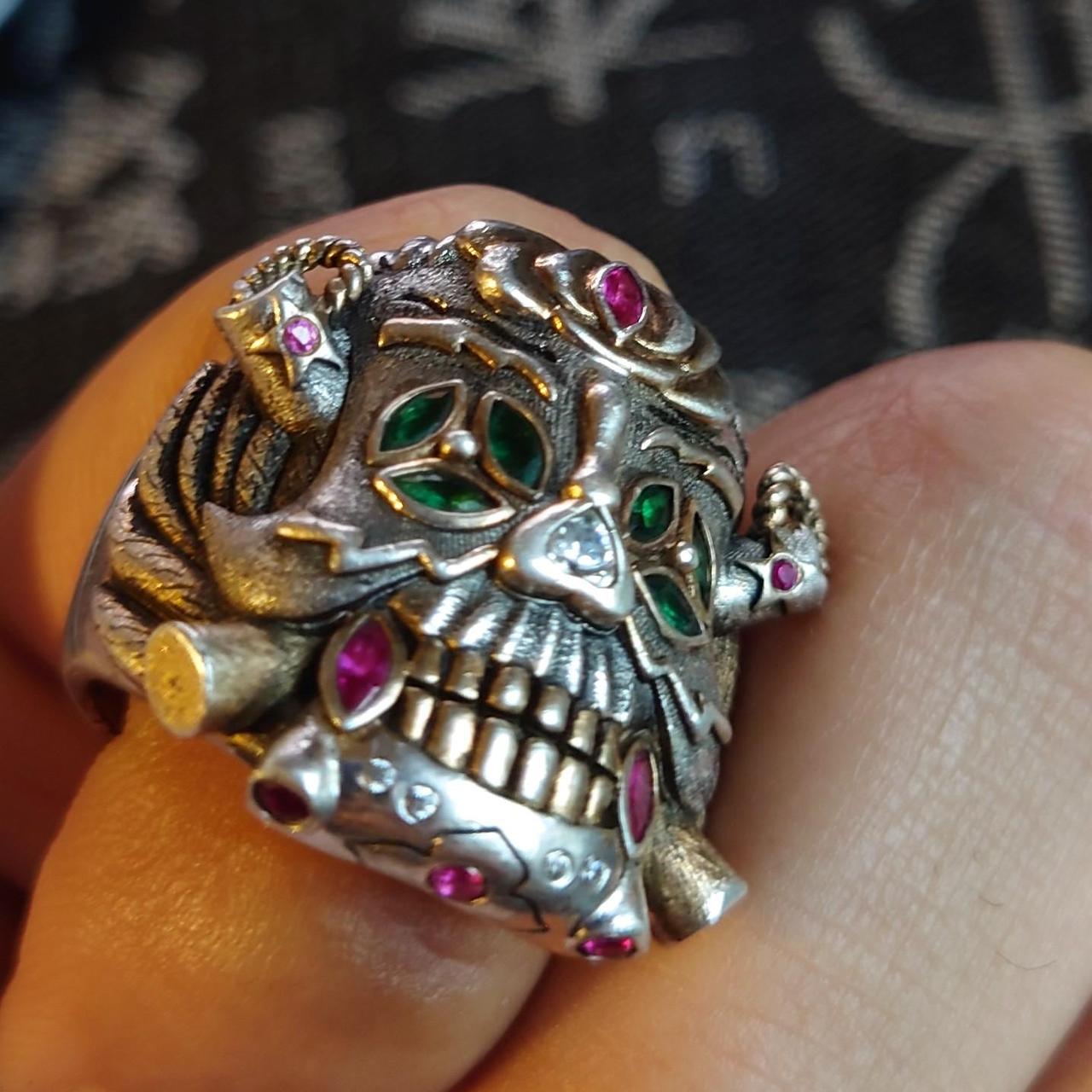 Jeulia Two Tone Floral Round Cut Sterling Silver Skull Ring - Jeulia Jewelry