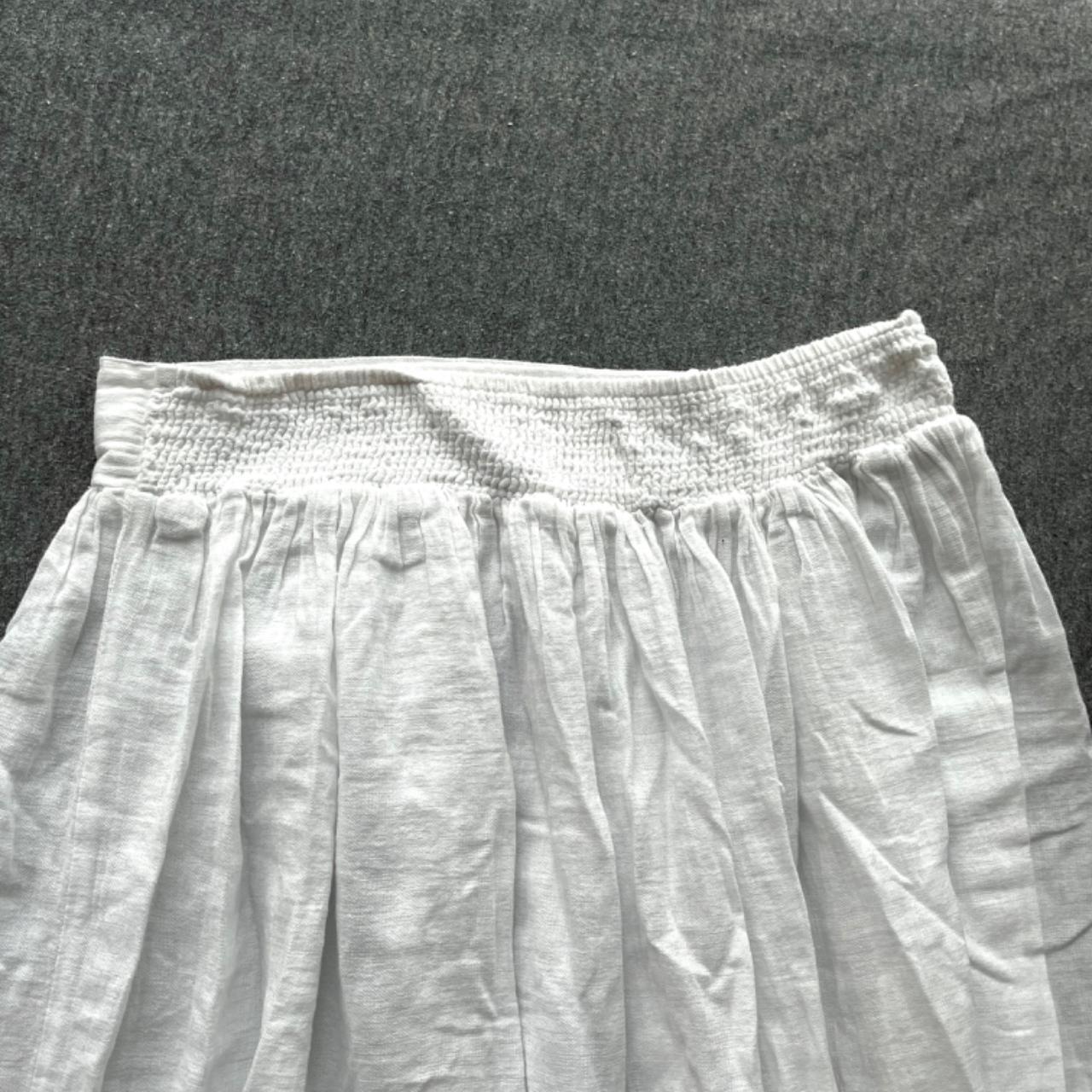 white maxi skirt - great condition - size 6 - waist... - Depop