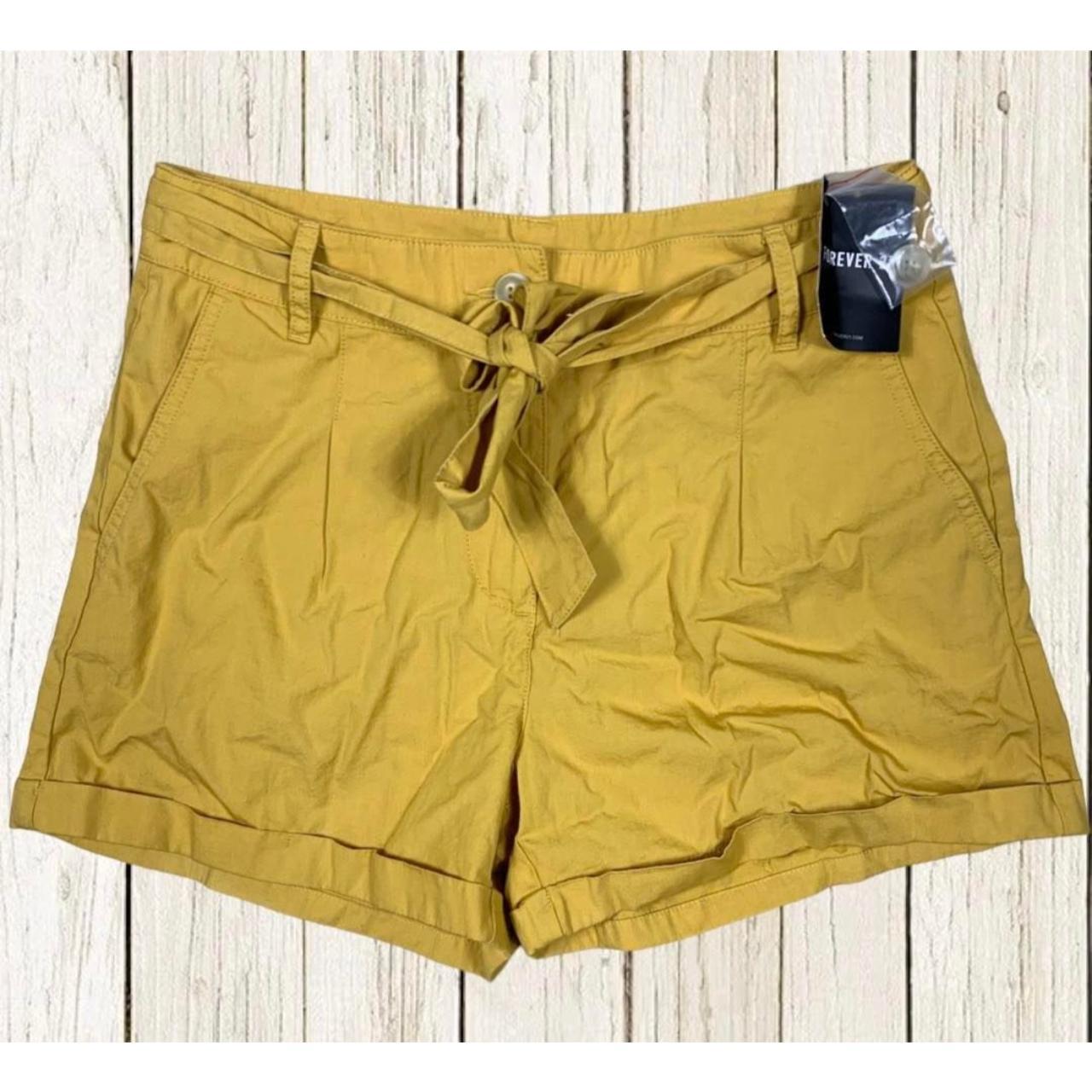 Gold shorts clearance forever 21