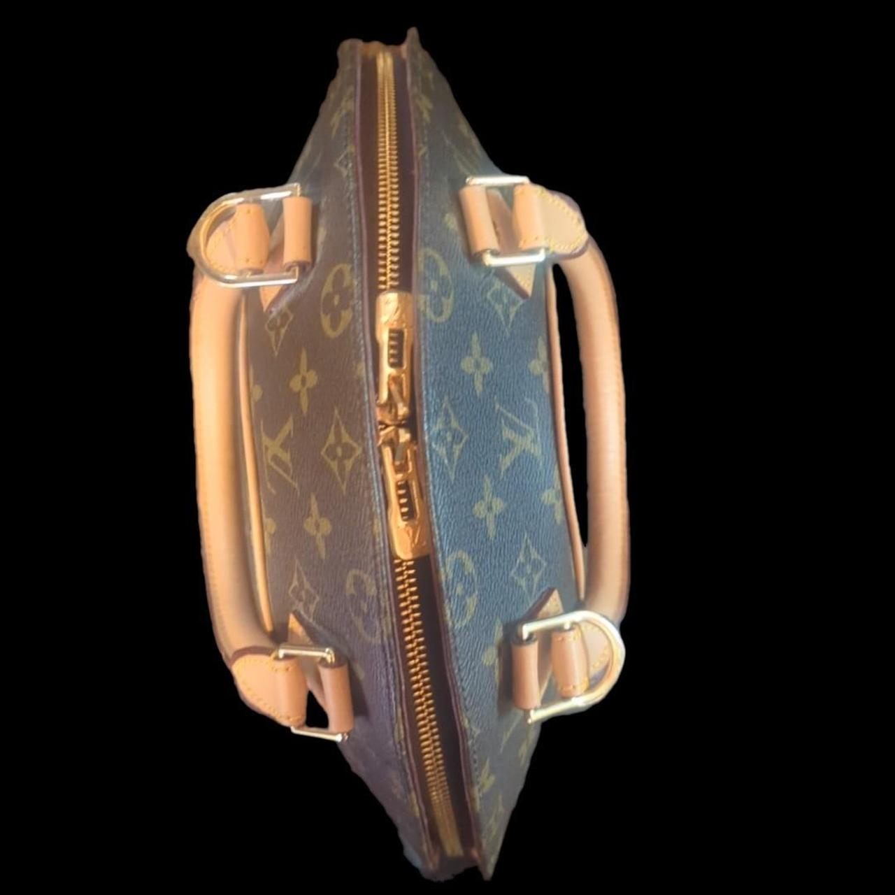 Louis Vuitton Ellipse MM Handbag Size: Med Aprx: - Depop