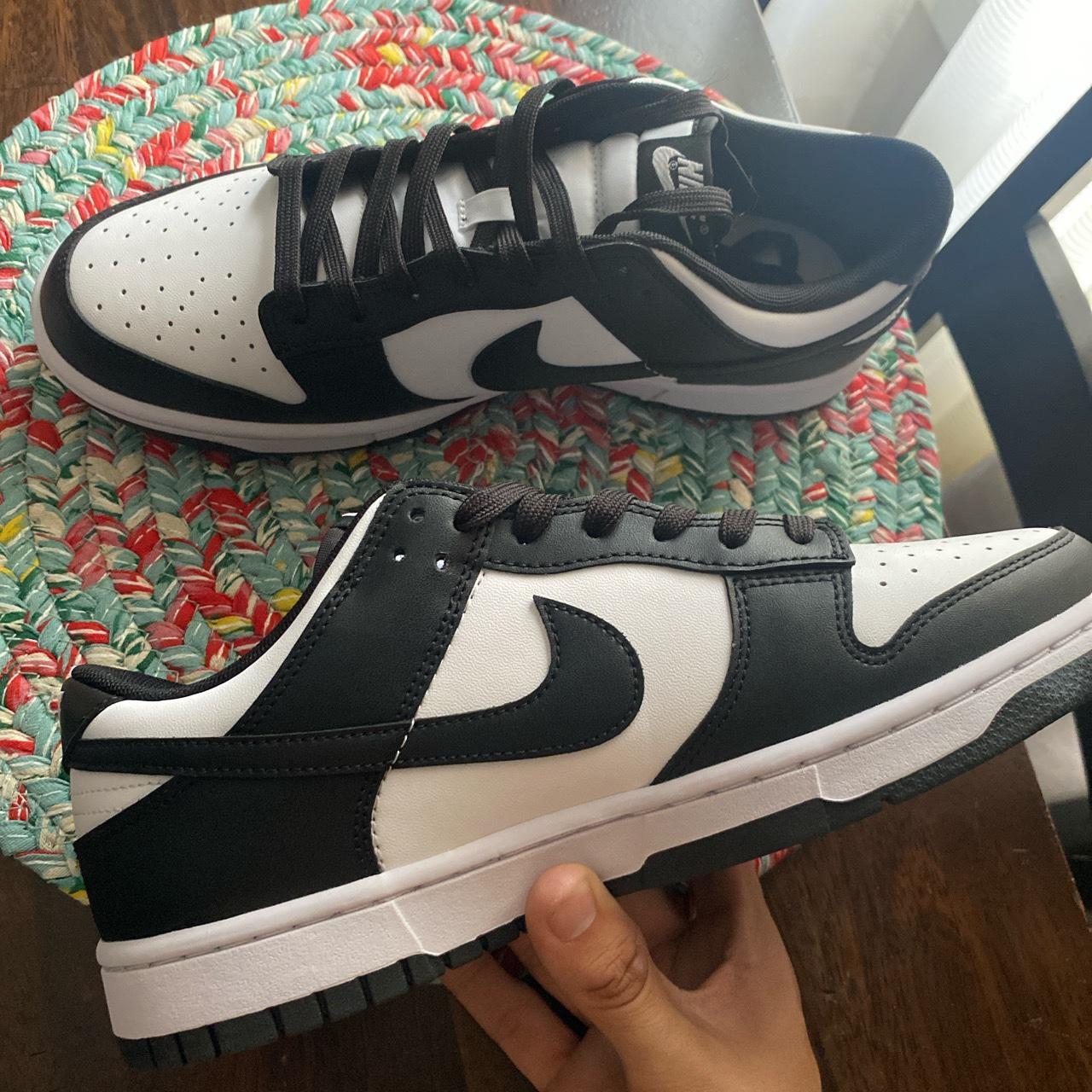 retro nike black and white