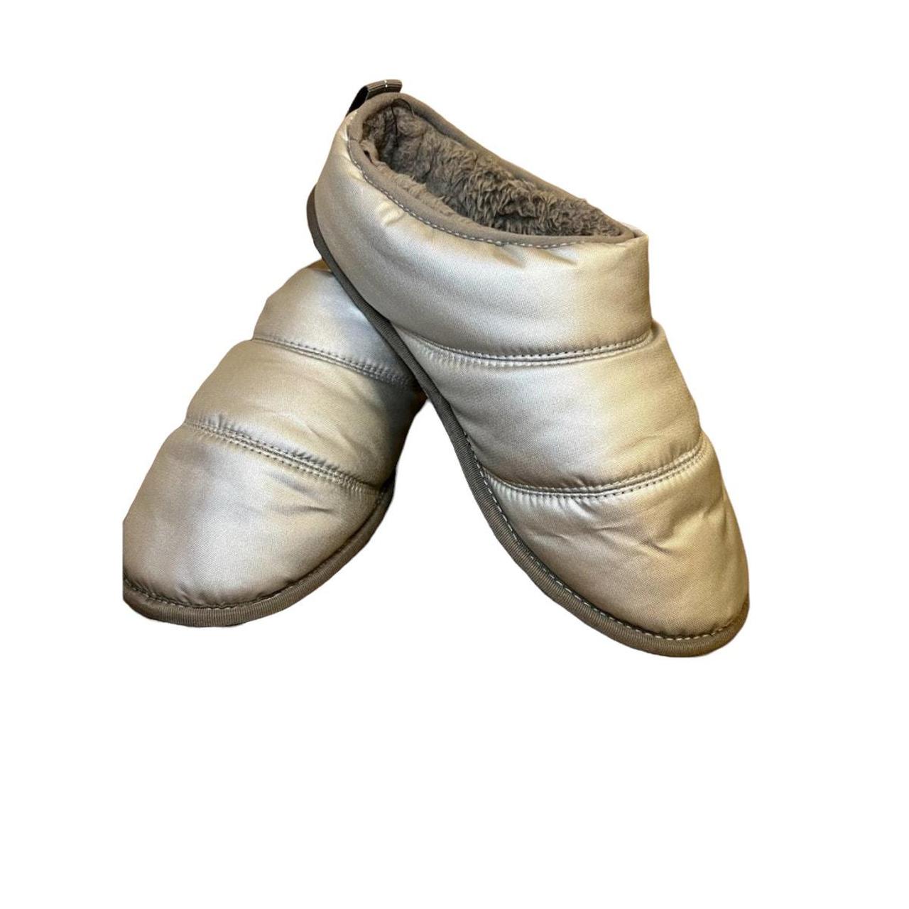 Sorel Hadley Slipper Pure Silver in a size 9 This. Depop