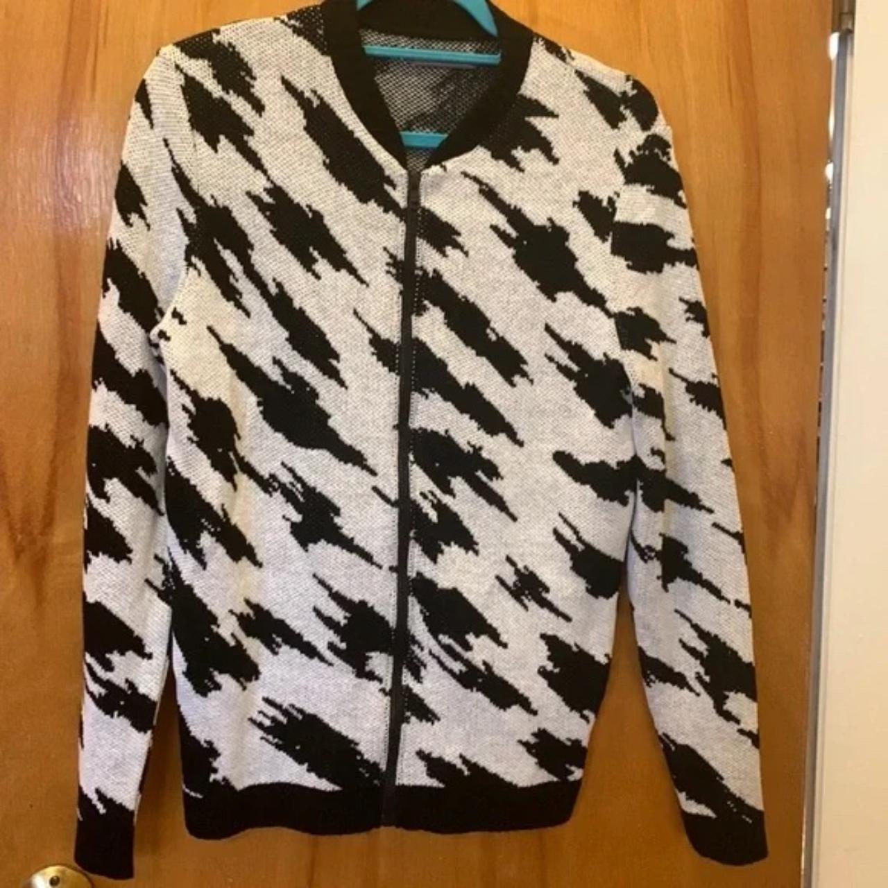 ASOS Men's Black and White Cardigan Depop
