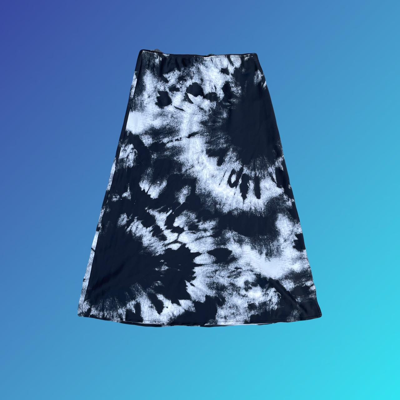 Wilde Fable Black and white tie dye skirt Next