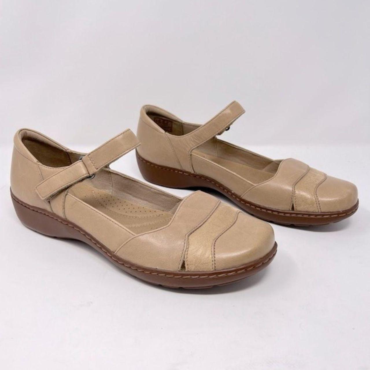 Clarks Women’s Cora Abby Sand Tan Leather Mary Jane... - Depop