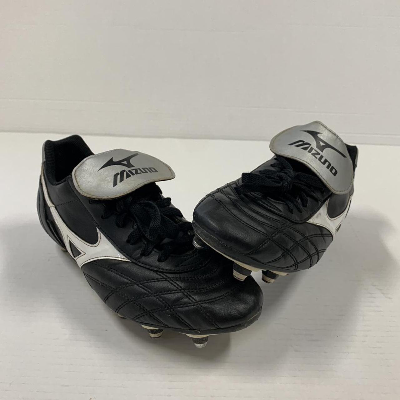 mizuno retro shoes