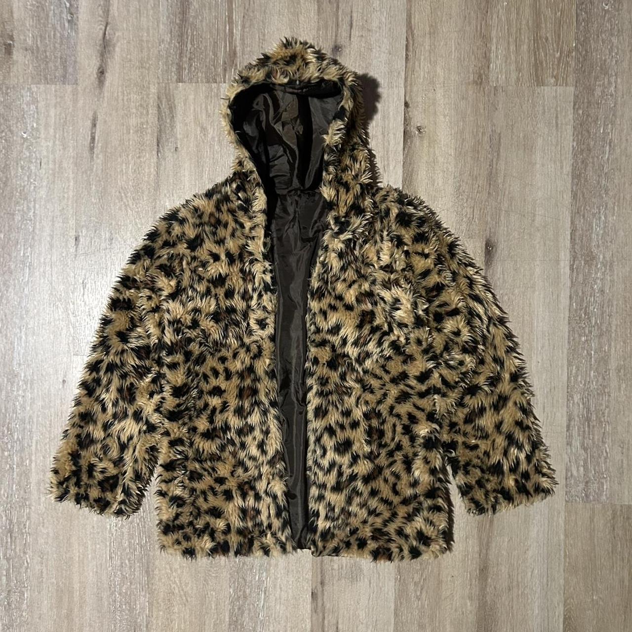 Y2k fur-jacket - Depop