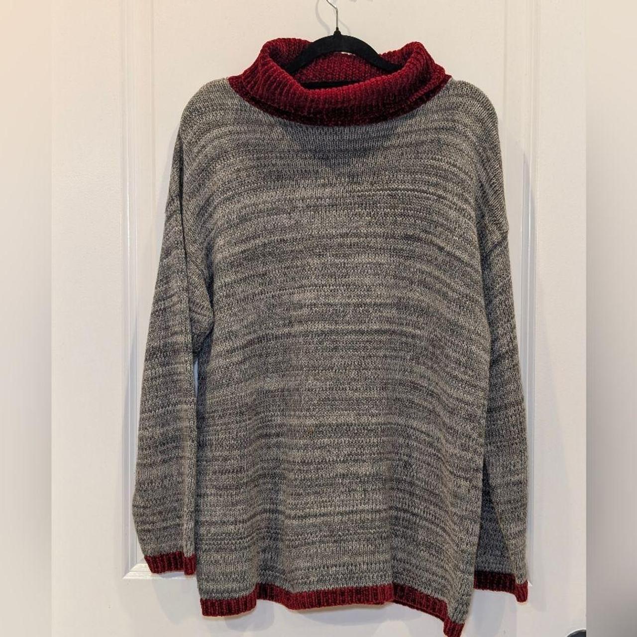 Source Unknown Women's Sweater - Grey/Red - S – S… - image 1