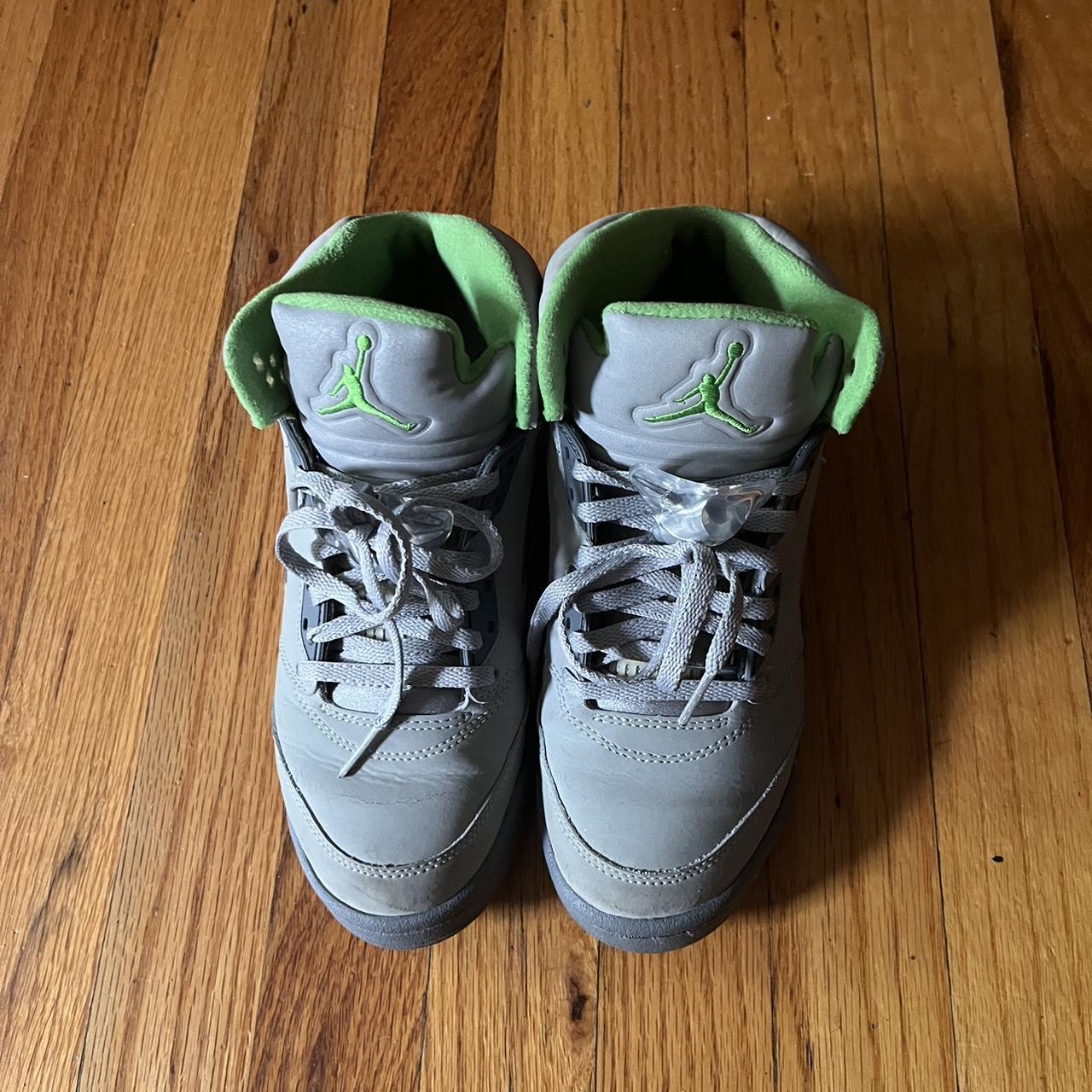 NIKE - Air Jordan 5 Retro - Green shops Bean - Size 4.5Y