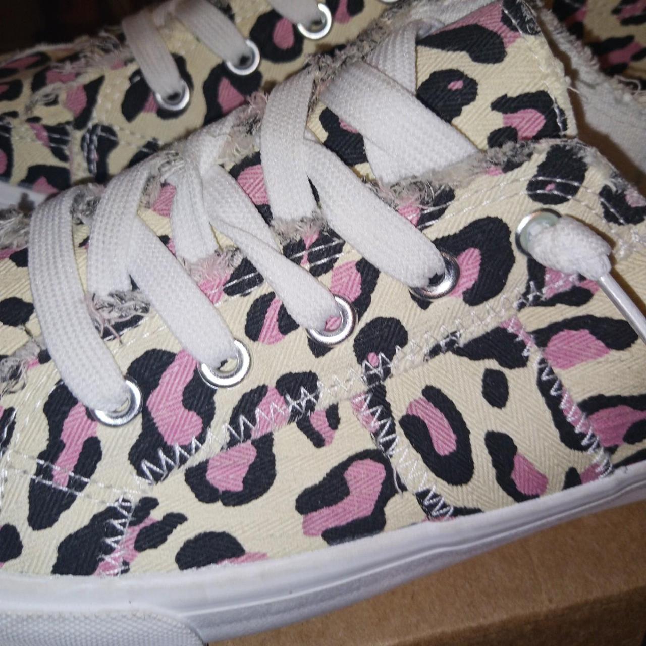 Source Unknown Women's Sneakers - Multi/Cream - U… - image 8