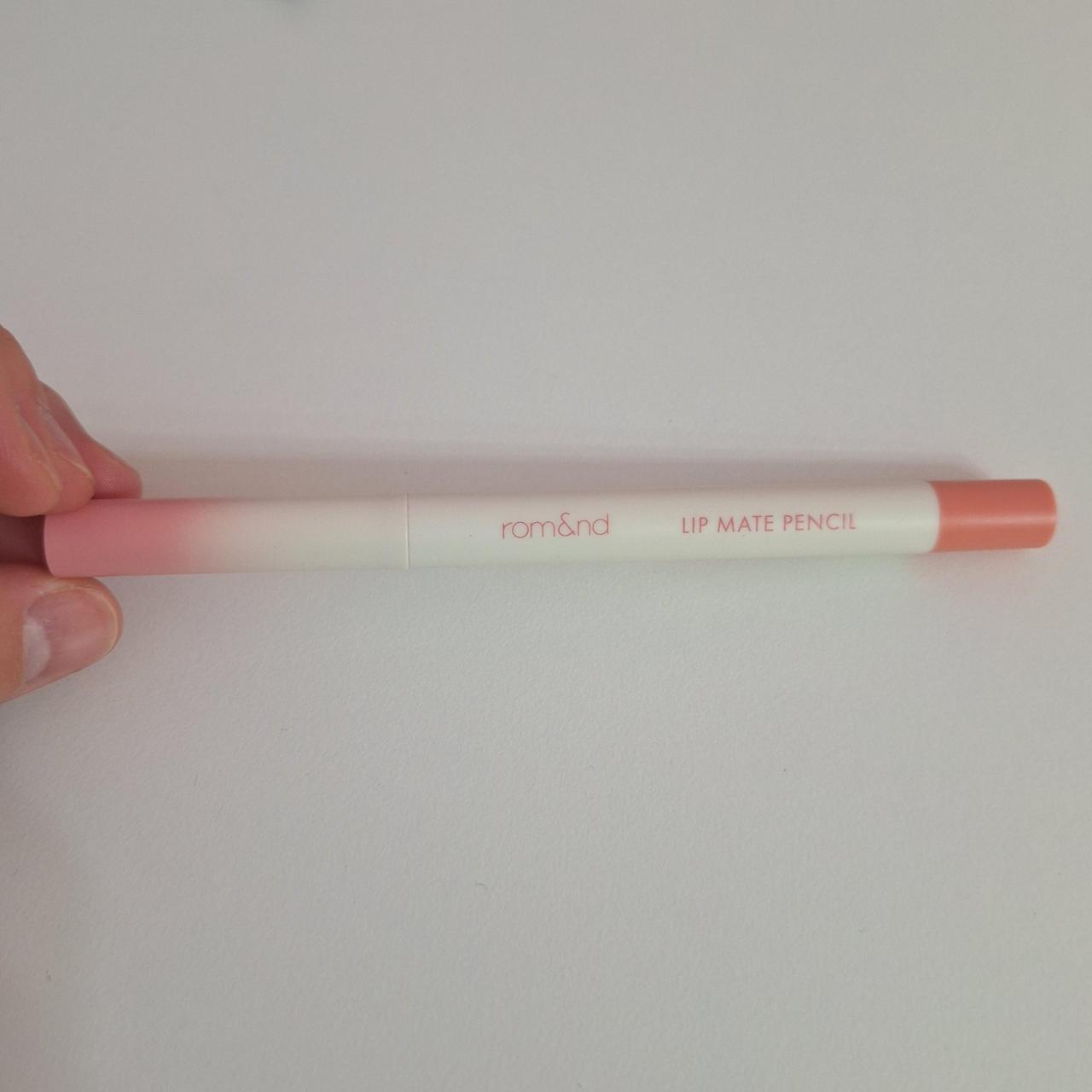 Romand lip mate pencil (lip liner) in shade 02 dovey... - Depop