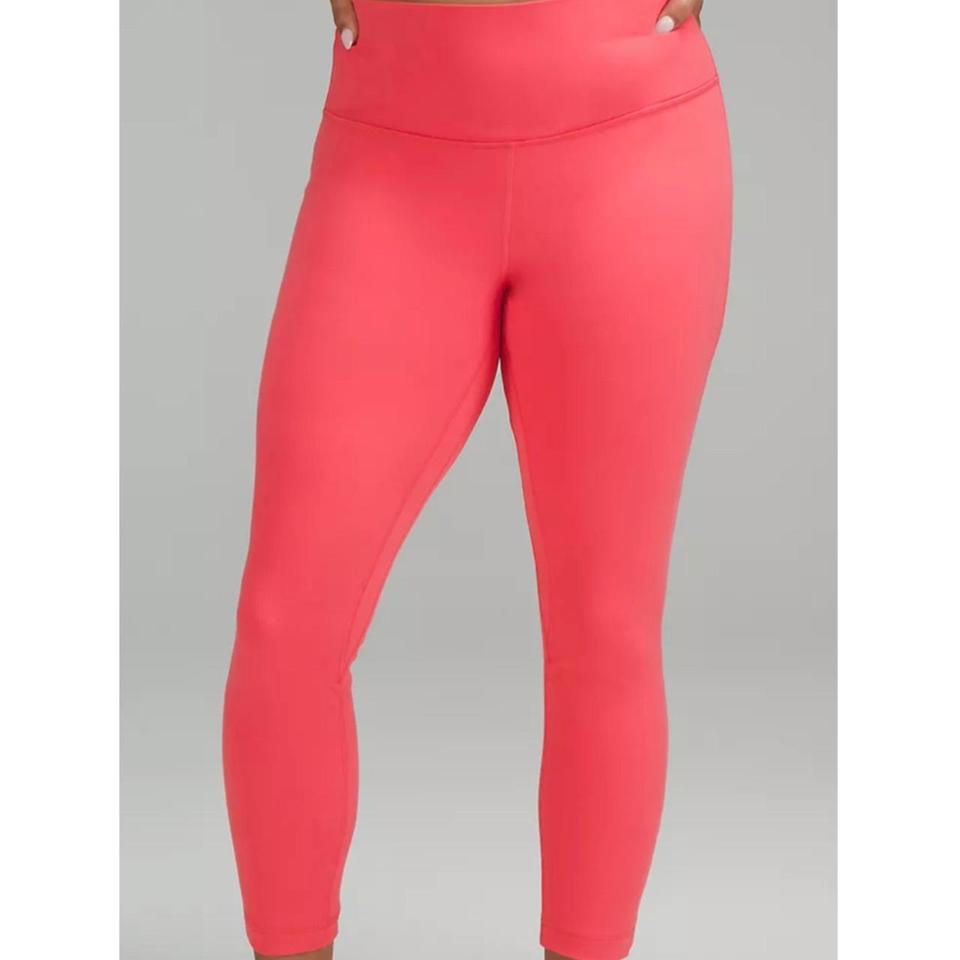 Lululemon size 6 hot pink leggings- great condition, - Depop