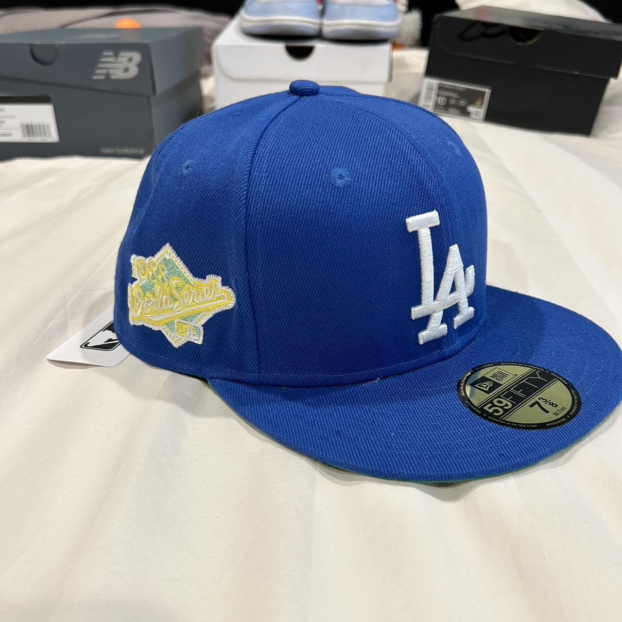 Los Angeles Dodgers fitted hat with a 1988 World - Depop