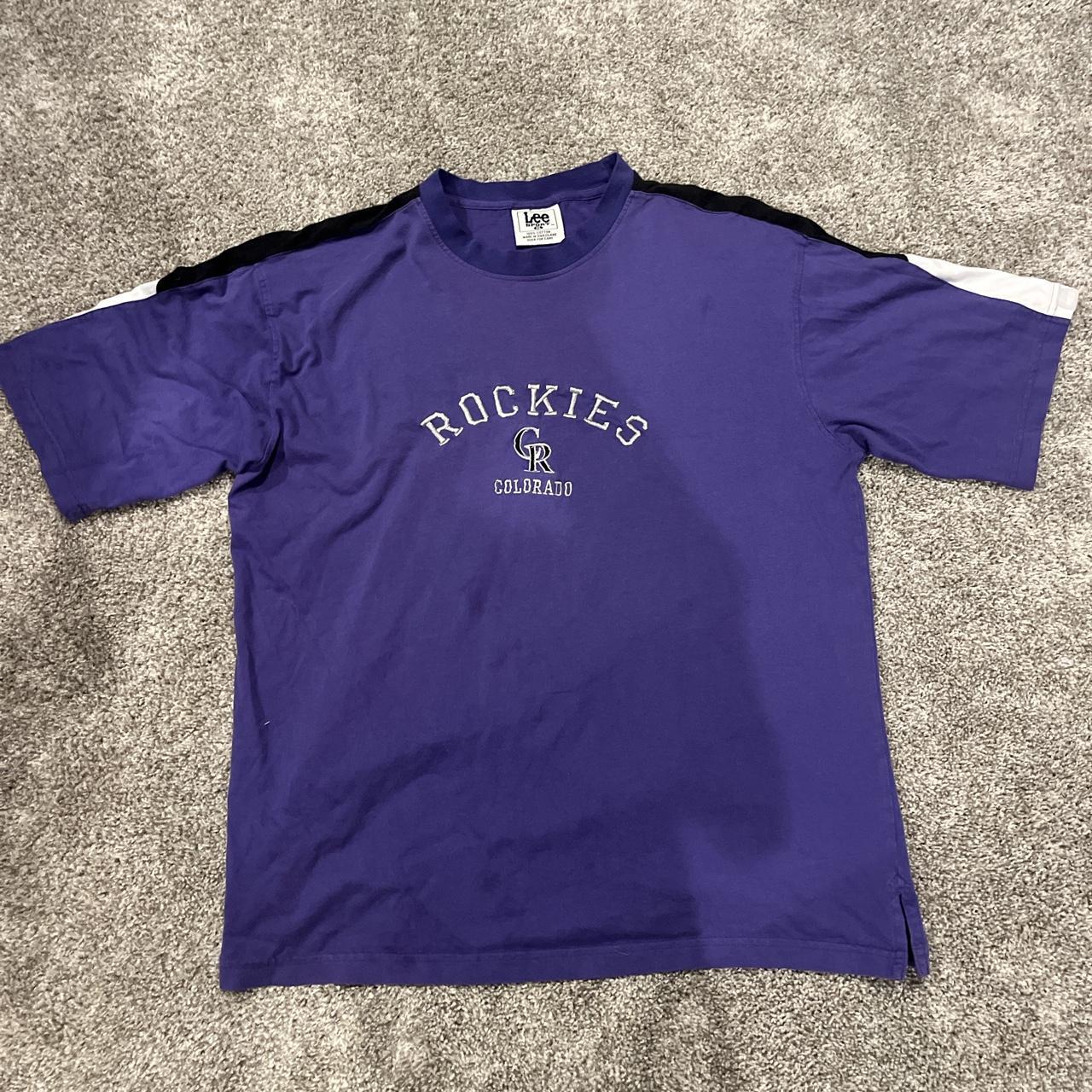 VINTAGE COLORADO ROCKIES TEE! SIZE LARGE! MESSAGE ME - Depop