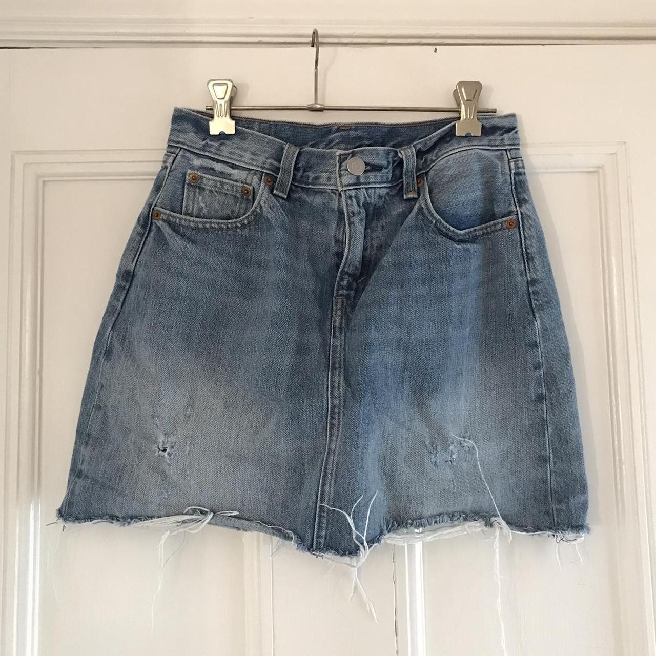 Levi's ripped skirt best sale