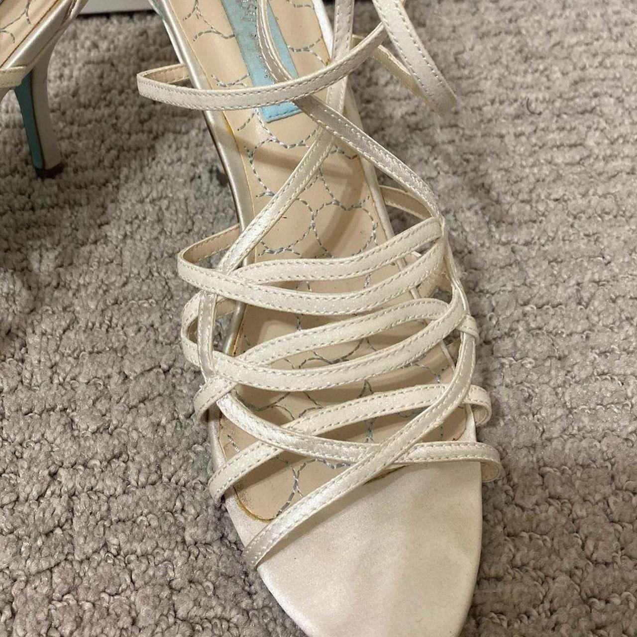 white victorian lace dress