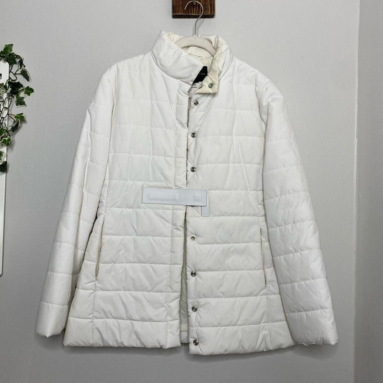 MODA International white puffer coat with snap... - Depop