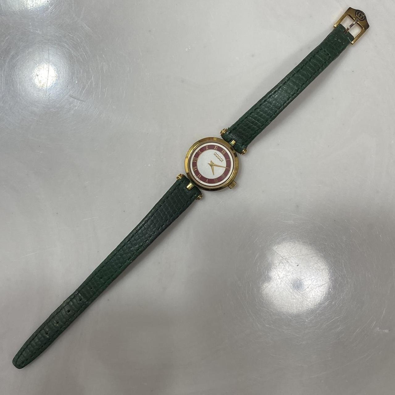 Gucci Women's Green and Red Watch (3)