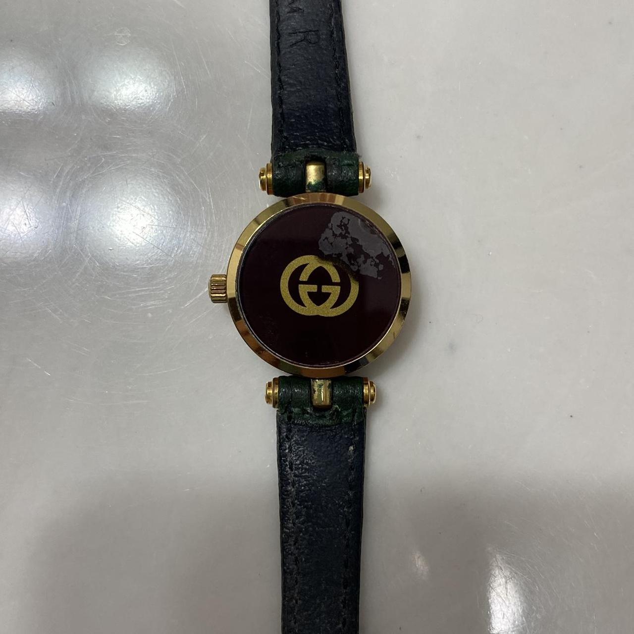 Gucci Women's Green and Red Watch (7)
