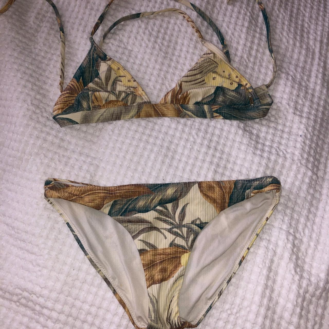 Ripcurl bikini set💚 - colour is a lot nicer in... - Depop