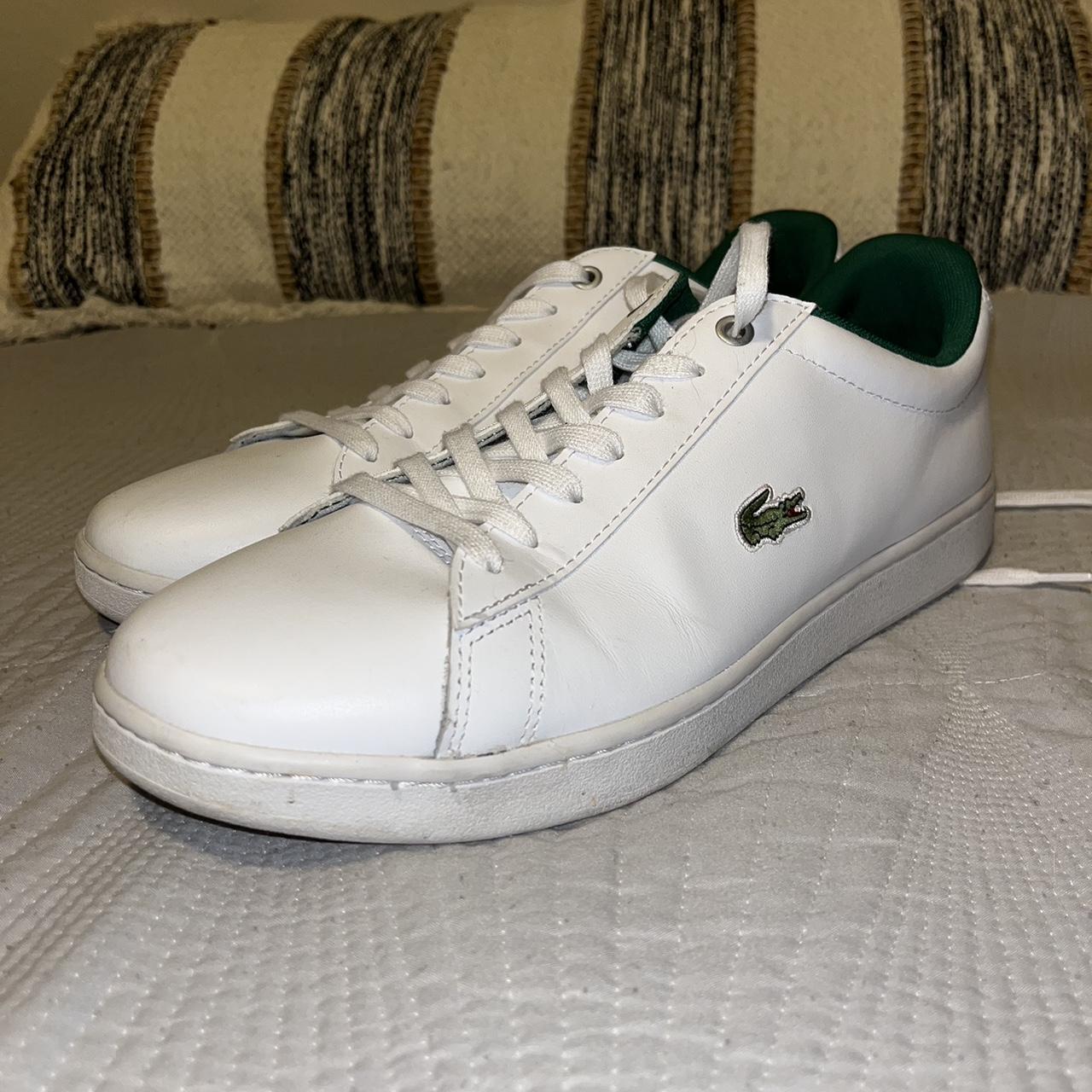 White lacoste 2024 tennis shoes