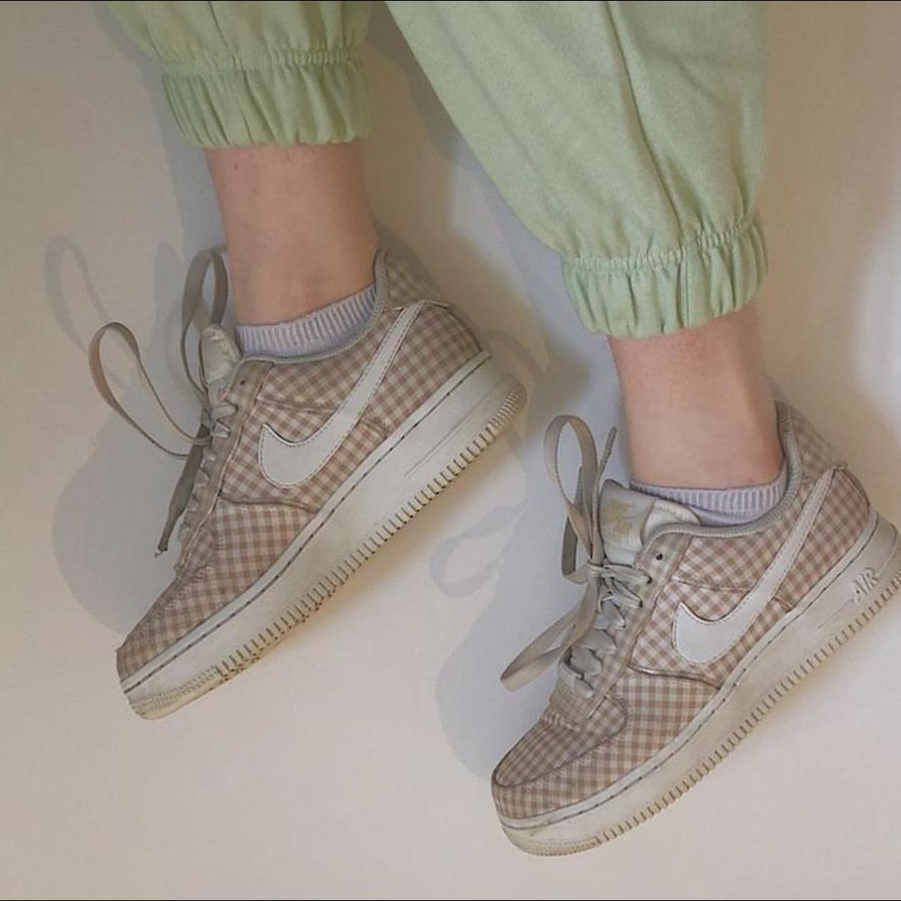 Nike air force 1 gingham pack beige best sale