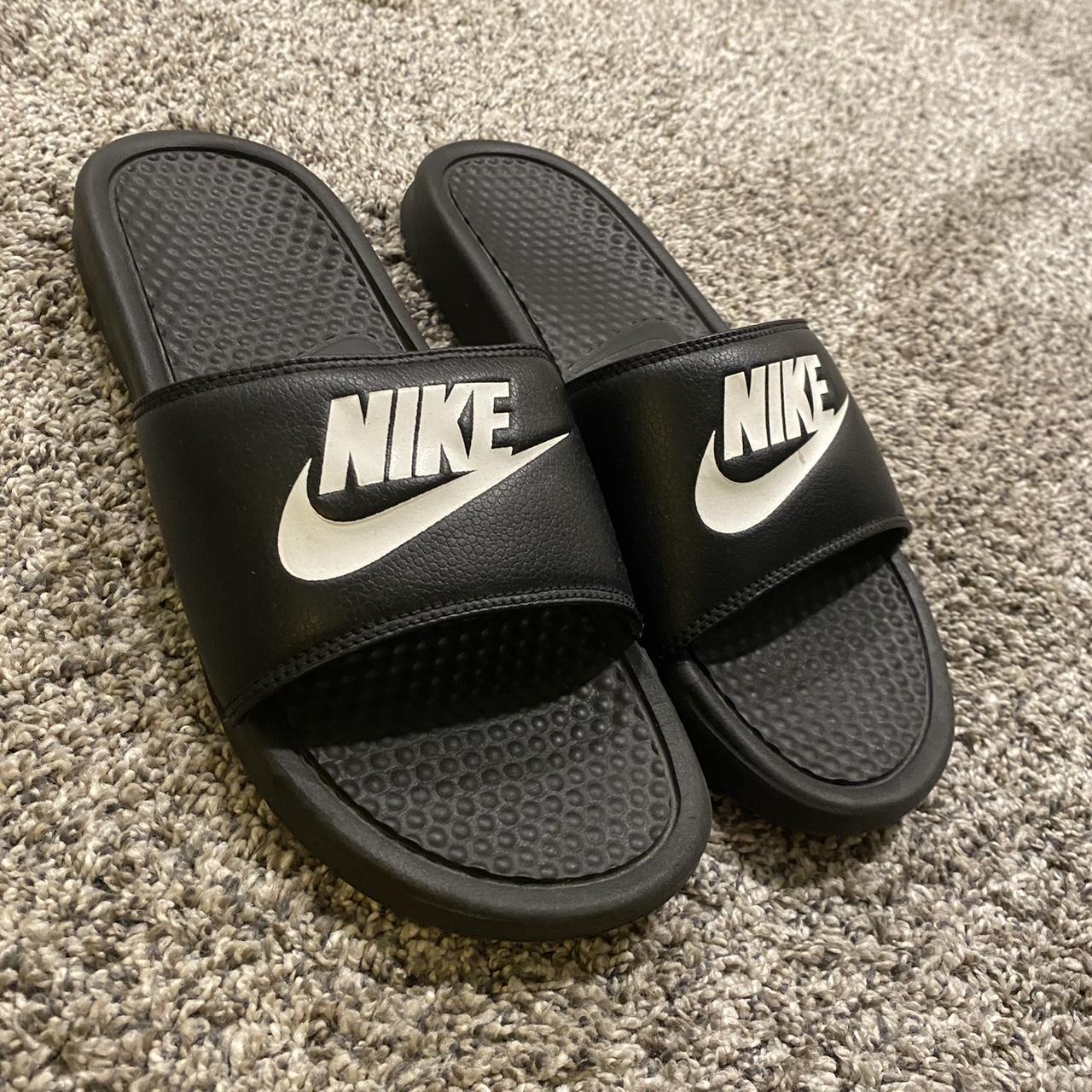 size 5 nike slides