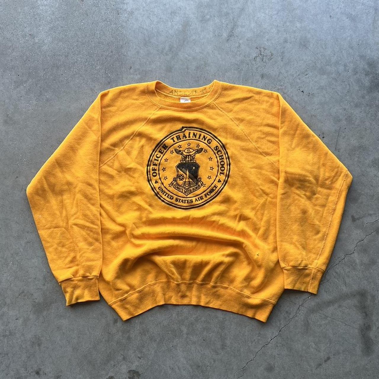 Artek Men's Yellow Sweatshirt