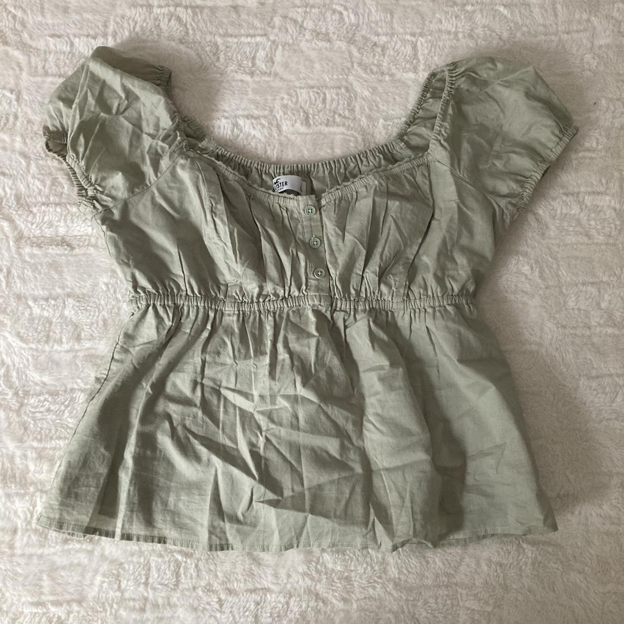 Hollister Co. Women's Green and Khaki T-shirt | Depop