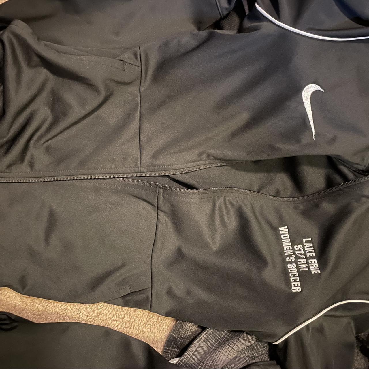Lake erie women’s soccer warm up size small NIKE Depop