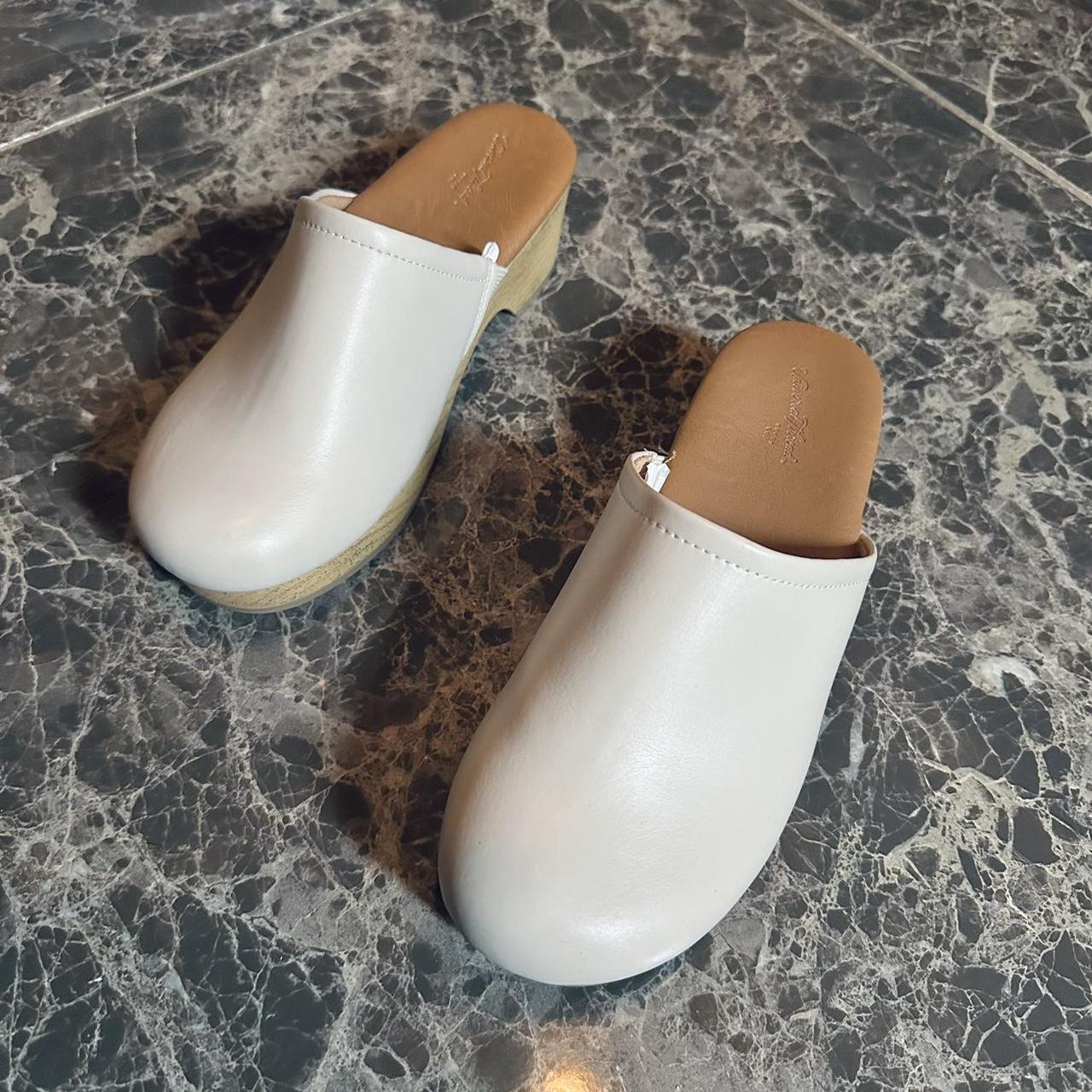 universal thread shoes clogs