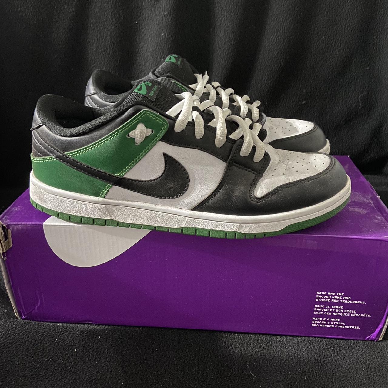 mens nike green