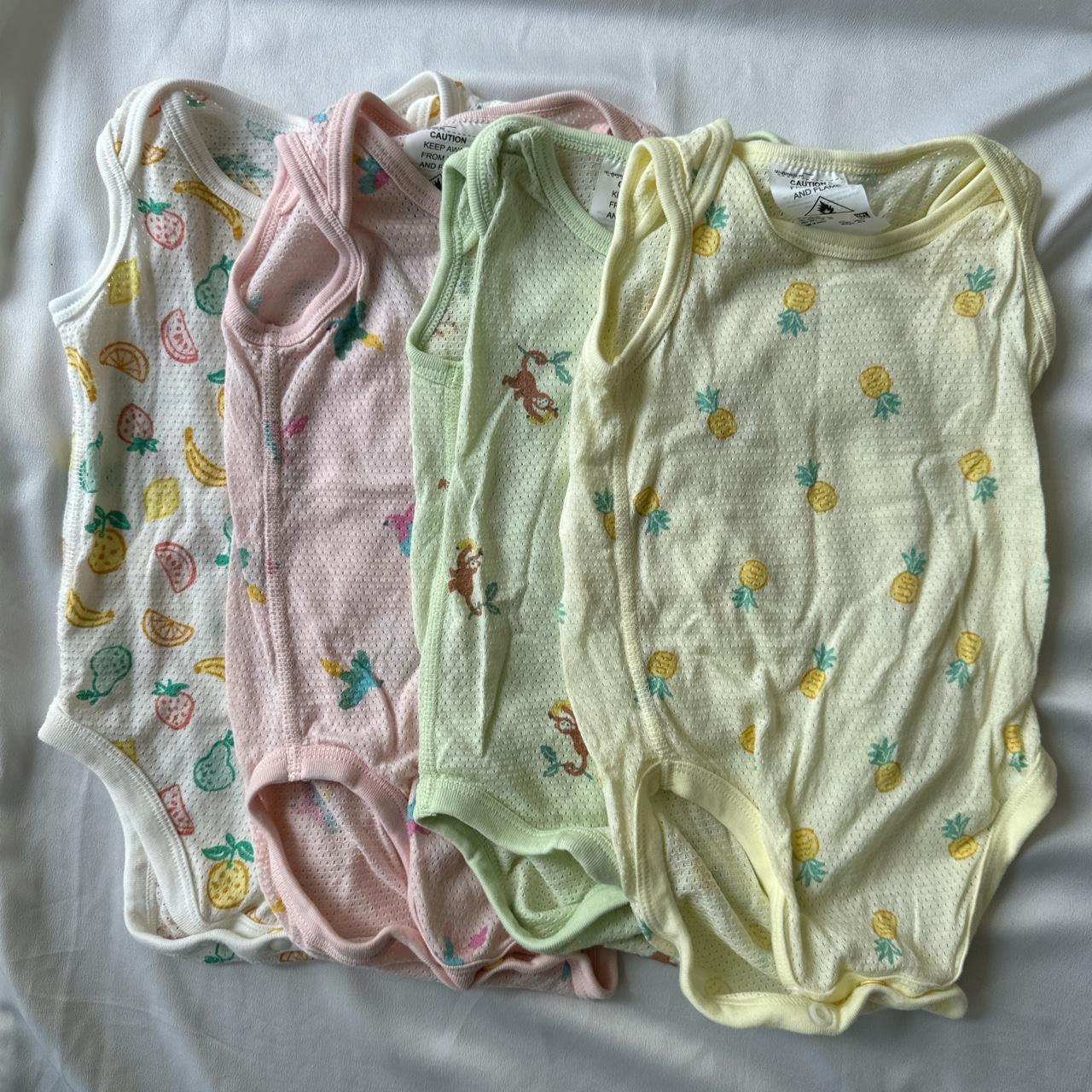 Uniqlo sales baby onesie