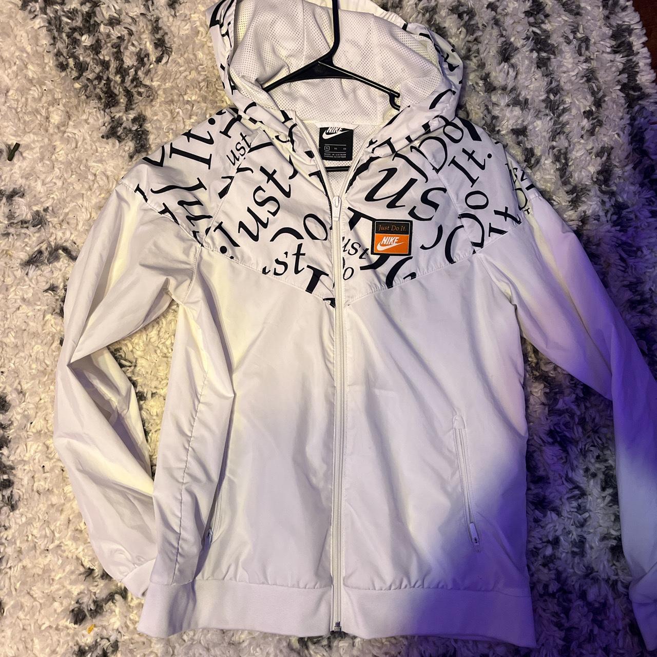 zip up windbreaker nike