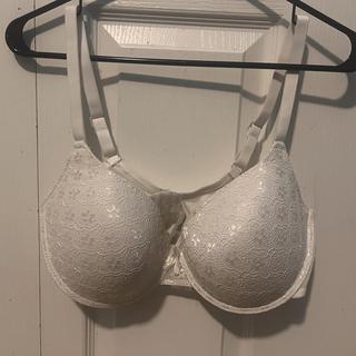 Floral wireless bra from Laura Ashley. Cute to wear - Depop