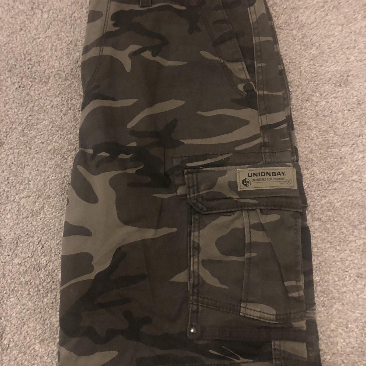 Supreme German camo cargo short Size 32 Brand like new - Depop